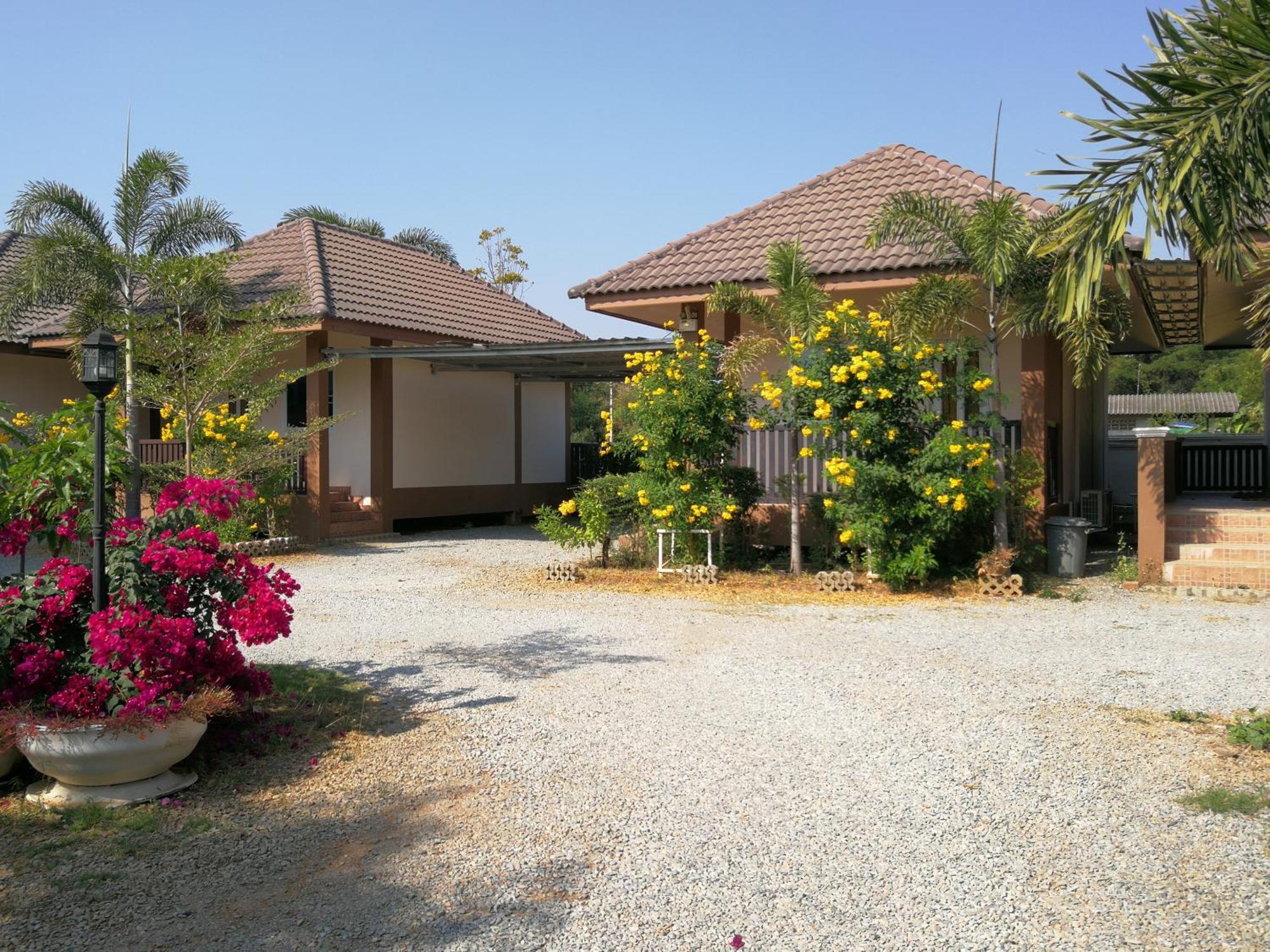 Bantung Resort Sukhothai Buitenkant foto